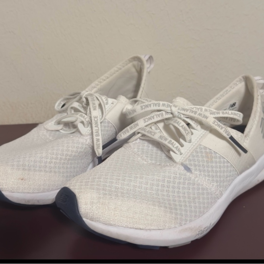 New Balance Fuel Core Womens 6.5 Memory Foam lightweight barely worn